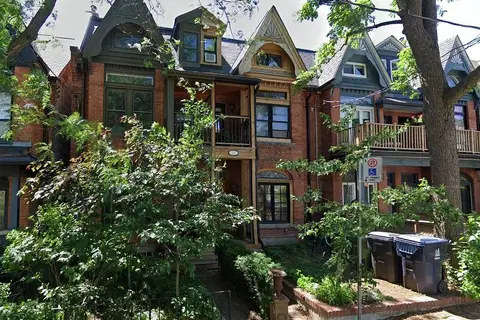 160 Beaconsfield Avenue Apt 1