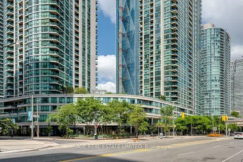 16 Yonge Street 2711