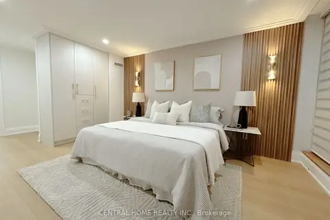 85 SKYMARK Drive 302