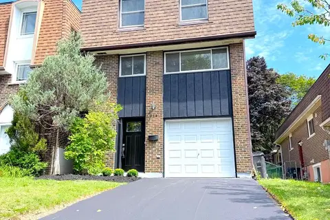 114 Loganberry Crescent