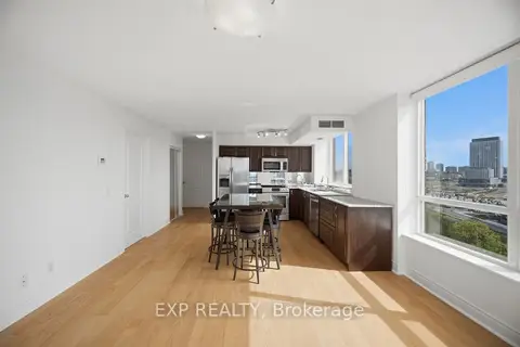 1103 Leslie Street 1103