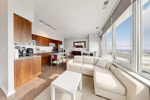 55 East Liberty Street PH 06