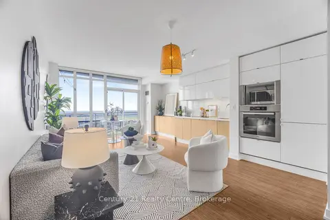 21 Iceboat Terrace 3307