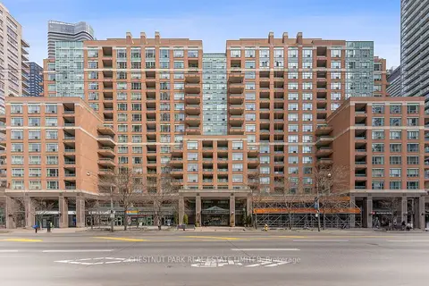 889 Bay Street 1610