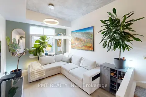 550 Front Street W Ph17