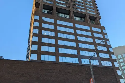 914 Yonge Street 2004