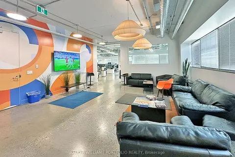 4211 Yonge Street 601