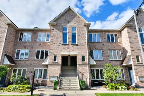 60 Aerodrome Crescent 201