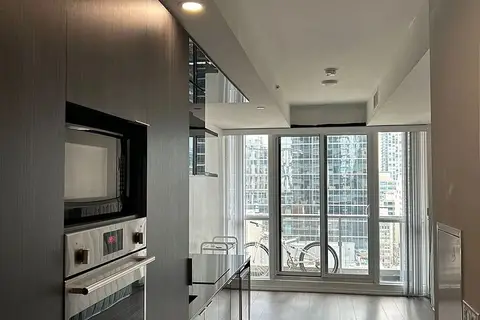70 Temperance Street 2005