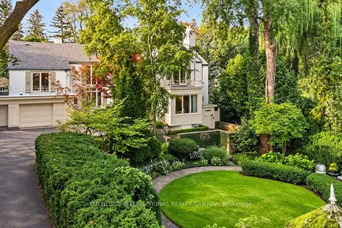 12 Forest Glen Crescent