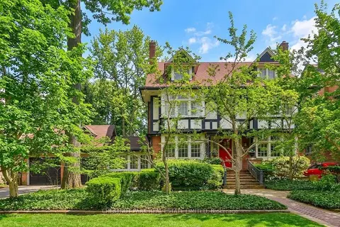 127 Roxborough Drive