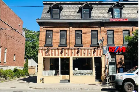 498 King Street E 2