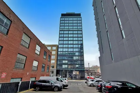 458 Richmond Street W 1601