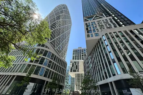 230 SIMCOE Street 1728