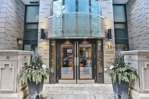 35 Hayden Street 204