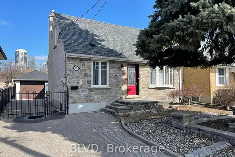 20 Athabaska Avenue