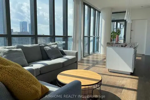 101 Charles Street E 4004