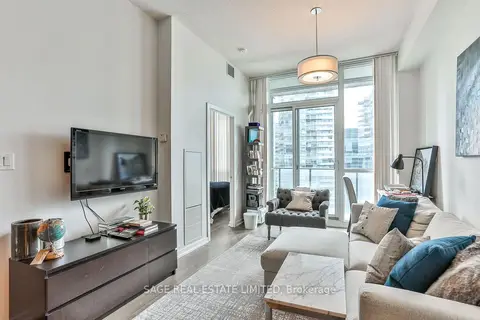 55 Bremner Boulevard E 2808