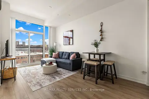 500 Dupont Street 708