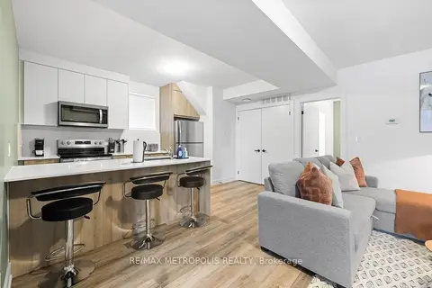 447 Lansdowne Avenue B