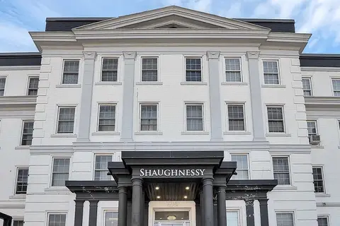 701 Eglinton Avenue W 305