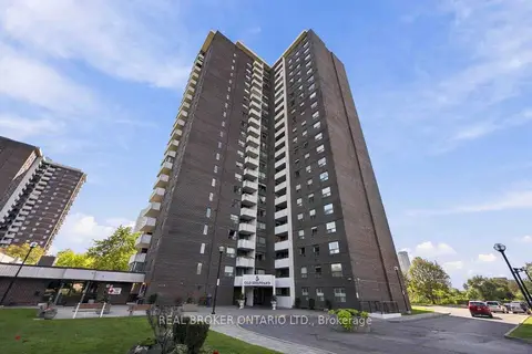 5 Old Sheppard Avenue 1805