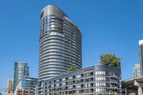 38 Dan Leckie Way 2112