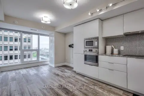 955 Bay Street 1714