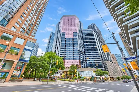 1001 Bay Street 402