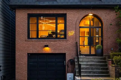 27 Boswell Avenue