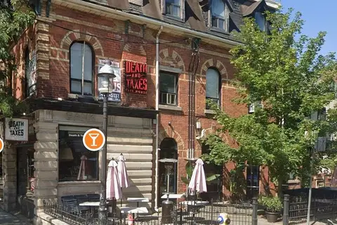 1154 Queen Street W