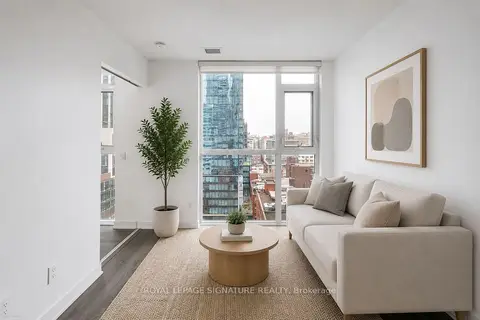87 Peter Street 1203