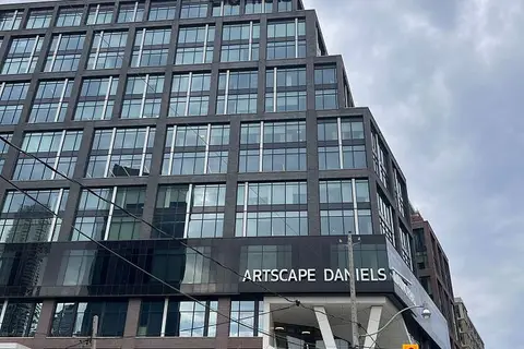 130 Queens Quay E 717