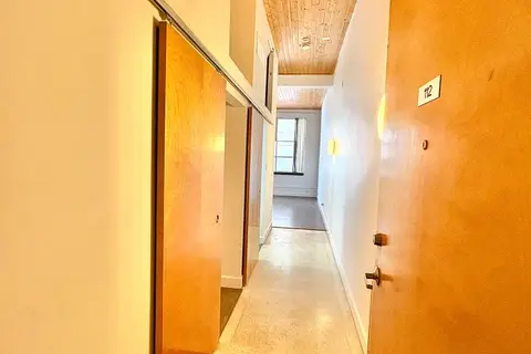 365 Dundas Street E 112