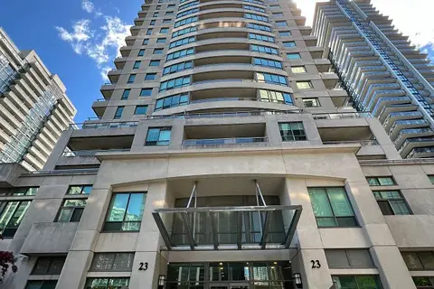 23 Hollywood Avenue 2702