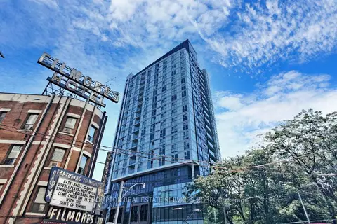 219 Dundas Street E Ph112