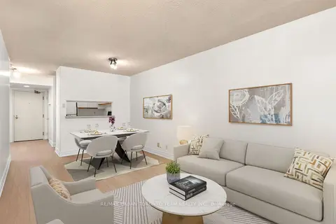 92 King Street E 418