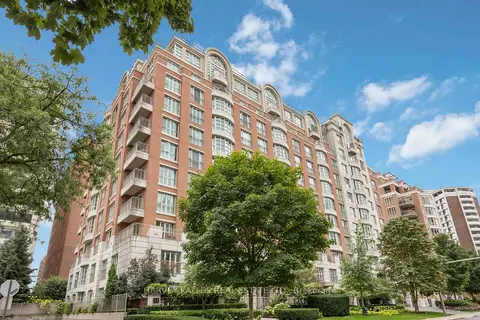 33 Delisle Avenue 201