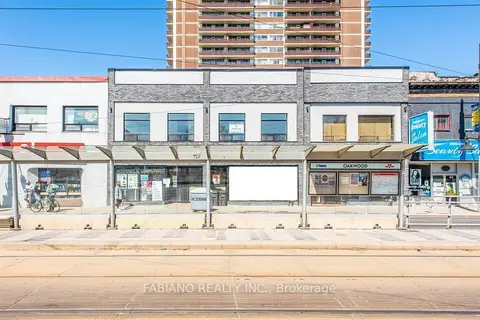 944 St Clair Avenue W