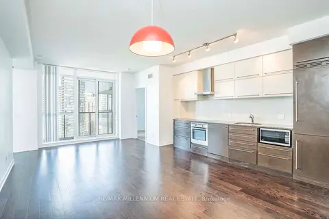 770 Bay Street 2212