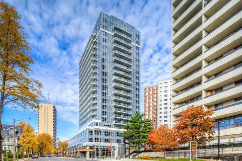 58 Orchard View Boulevard 209
