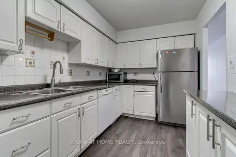 3300 Don Mills Road 1006