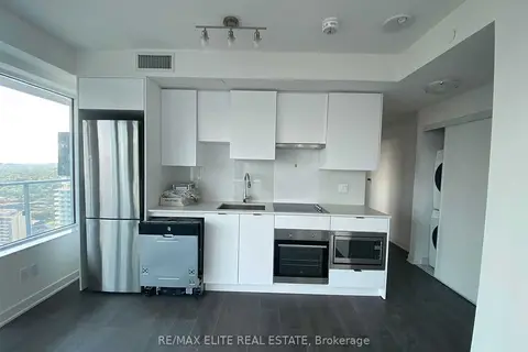 99 Broadway Avenue 3209