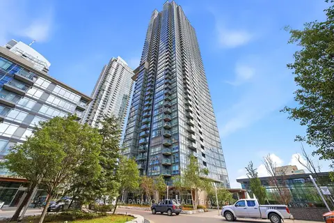 11 Brunel Court 215