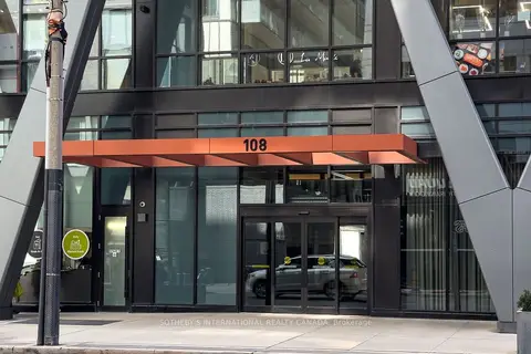 108 Peter Street 611