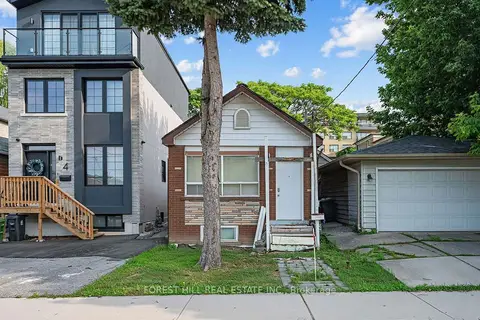 2 Mulberry Crescent