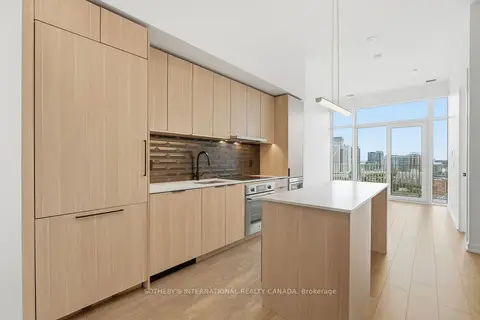 88 Bathurst Street PH01