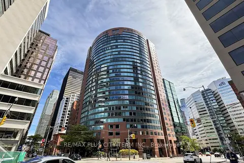 33 University Avenue 2506