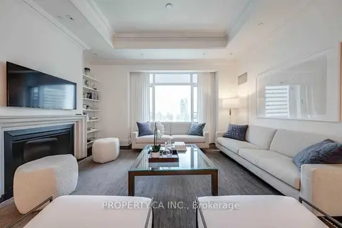 311 Bay Street 3706
