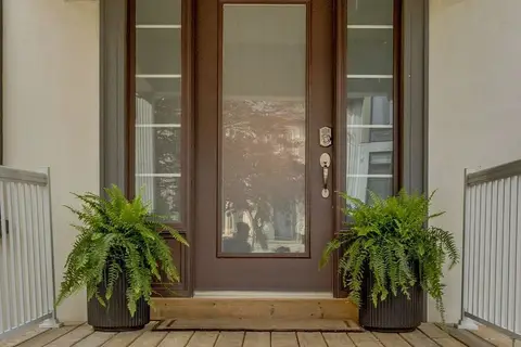 37 Johnston Avenue